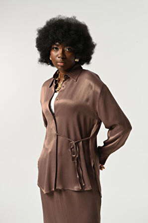 KADIN BELDEN BAĞLAMA DETAYLI DÜZ RENK GÖMLEK