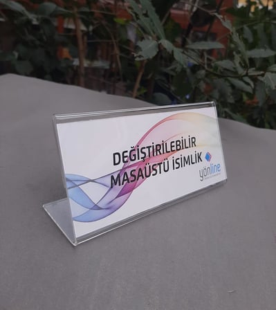 Şeffaf Değiştirilebilir Yatay Masaüstü Isimlik - 15x7 Cm