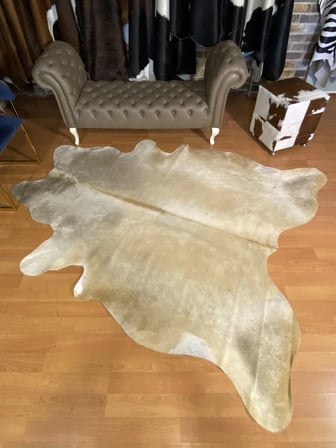 HAKİKİ DERİ DANA POSTU - KREM - 200 x 245 cm - 2260501000021