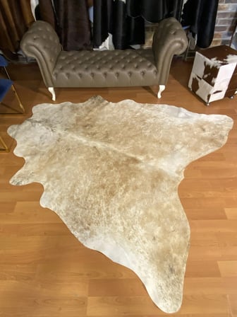 HAKİKİ DERİ DANA POSTU - KREM - 200 x 225 cm - 2260501000022
