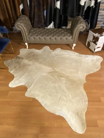 HAKİKİ DERİ DANA POSTU - KREM - 195 x 220 cm - 2260501000023