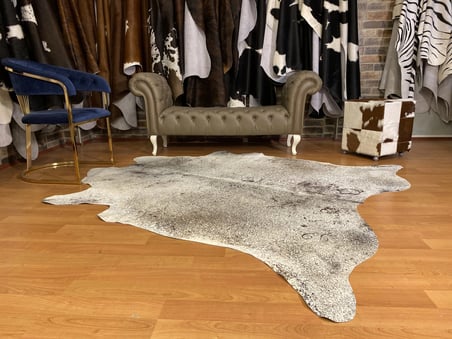HAKİKİ DERİ DANA POSTU MİNİK BENEK 210 x 225 cm - 2260601000064