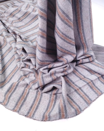 Gri Siyah Tarçın Enine Çizgili Jakarlı Örme Kumaş Hırkalık & Kazaklık 130x250cm