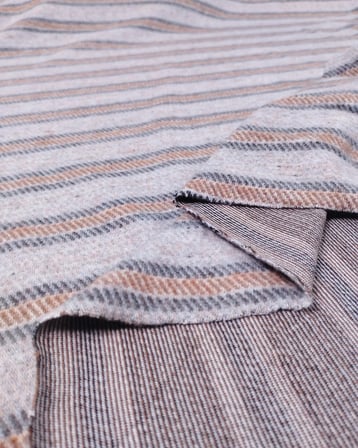Gri Siyah Tarçın Enine Çizgili Jakarlı Örme Kumaş Hırkalık & Kazaklık 130x250cm