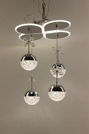 Şık Gümüş Kaplama 4lü Kristalize Yarım Küre Formu Yonca Tasarım Modern Led Avize