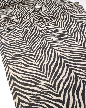 Bej Siyah Desenli Bürümcüklü Jarse Kumaş Elbiselik & Bluzluk 160x220cm