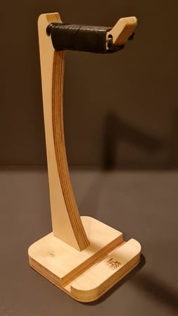 Ahşap telefon tutuculu kulakık standı