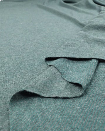 Koyu Zümrüt Yeşili Renkte Bir Yüzü Havlı Diagonel Geçişli Yumuşak İnterlok Örme Kumaş Hırkalık & Elbiselik En: 140cm