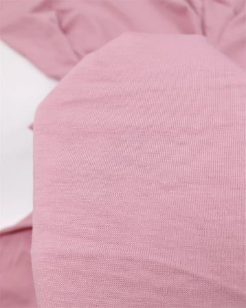 Toz Pembe Renkte Yumuşak Ama Pamuk Pamuk Süprem Penye Kumaş Tişörtlük & Elbiselik En: 165cm