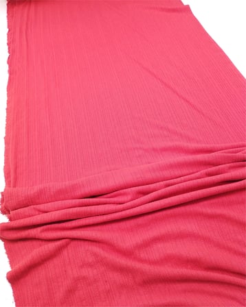 Kırmızı Renkte, İnce Yumuşacık Örgüsünden Desenli Pamuklu Bir Örme Kumaş Elbiselik & Bluzluk En: 140cm