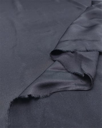 Siyah Renkte İnce Tiril Tiril Bir Viskonlu Hafif Parlak Şıık Dokuma Kumaş Elbiselik & Gömleklik 130x250cm