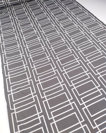 Antrasit Üzeri Beyaz Geometrik Desenli Pamuk Poplin Kumaş Gömleklik & Elbiselik En: 140cm