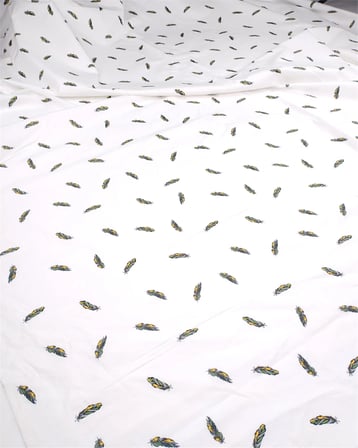 Beyaz Üzeri Tüy Desenli Pamuk Poplin Kumaş Gömleklik & Elbiselik En: 150cm