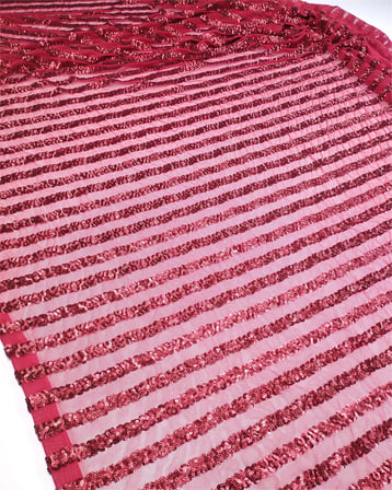 Kırmızı Renkte File Üzeri Enine Pul Payet İşlemeli Kumaş Elbiselik & Bluzluk 125x225cm