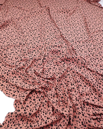 Kiremit Üzeri Siyah Desenli Maroken Viskon Kumaş Elbiselik & Gömleklik 140x380cm