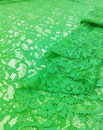 Canlı Yeşil Renkte İnce Yumuşak Damarlı Dantel Kumaş Elbiselik & Abiyelik 120x280cm