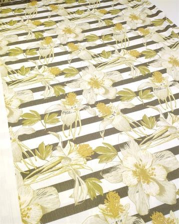Yeşil Hardal Beyaz Renklerde Çiçek Desenli İnce Yumuşak Esnek Bürümcüklü Jarse Kumaş Elbiselik & Bluzluk 140x400cm