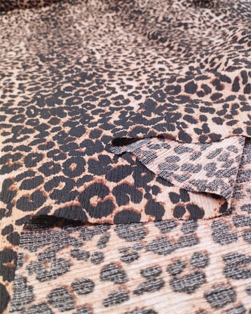 Siyah Kahve Renklerde Leopar Desen İnce Yumuşak Bürümcüklü Jarse Kumaş Elbiselik & Bluzluk En: 160cm