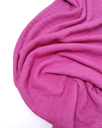 Şeker Pembesi Renkte İnce Yumuşak Bürümcüklü Jarse Kumaş Elbiselik & Bluzluk 140x200cm