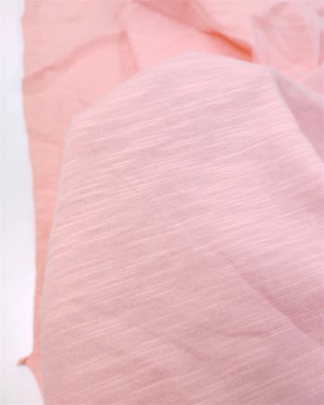Açık Pembe İle Somon Arası Renkte İnce Yumuşak Flamlı Süprem Penye Kumaş Tişörtlük & Elbiselik En: 180cm