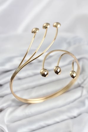 Pazu Bileklik Gold Renk Pirinç Puntalı