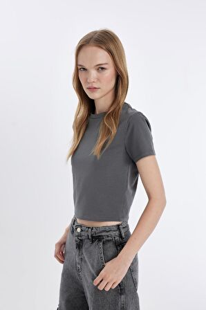 DeFacto Coool Fitted Bisiklet Yaka Basic Düz Kısa Kollu Tişört Z8790AZ24AUGR211