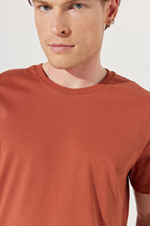 Slim Fit Dar Kesim %100 Pamuk Bisiklet Yaka Kısa Kollu Tişört