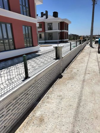Panel Çit Takım ( 150 Cm Yükseklik 50 Mt Uzunluk ) ( 100 X 100 Kapı -)