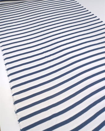 Lacivert Beyaz Enine Çizgili İnce Dökümlü Yumuşak Triko Örme Kumaş Hırkalık & Kazaklık 160x200cm