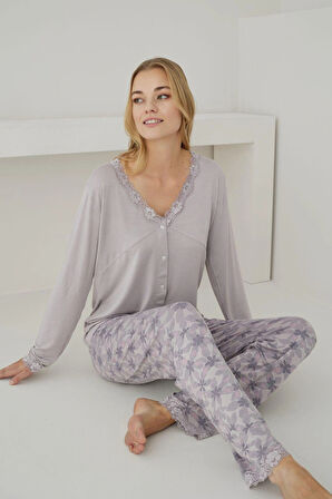 Pijamoni Kadın Ring Viskon Kumaş Dantelli Yaka Detaylı Lila Pijama Takımı