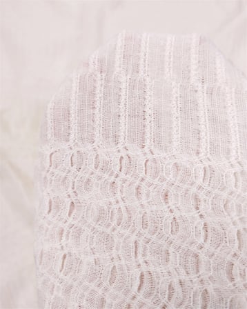 Krem Ekru Arası Kendinden Desenli Bürümcüklü Jarse Kumaş Elbiselik & Bluzluk 170x320cm
