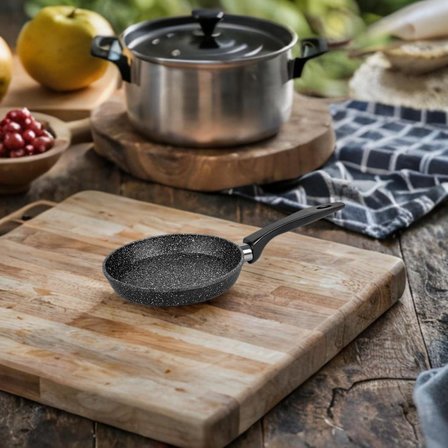 Yanmaz Yapışmaz Granit Kaplama Döküm Yuvarlak Mini Tava, Yuvarlak Yumurta ve Sos Tavası, Mini Yer Kaplamayan Granit Kaplama Döküm Sos ve Yumurta Tavası (14cm)