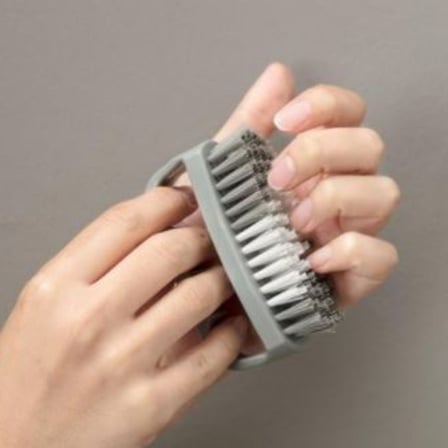 Tutamaçlı Plastik Pratik Tırnak ve Kıyafet Yaka Temizlik Fırçası- TP-113 (2)