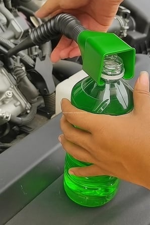 Bidon Ağzı Huni, Yakıt Dolum Hunisi, Bidon Ağzı Uyumlu, Dayanıklı Plastik Malzeme, Benzin, Mazot, Su Doldurma İçin, Taşınabilir, Esnek Huni, Kolay Temizlenebilir, Ergonomik Tasarım, Bah001