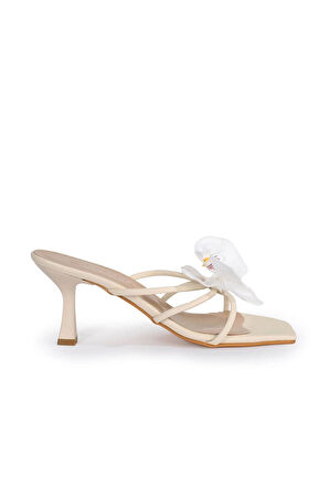 Jena Bej Çiçek Detaylı Terlik