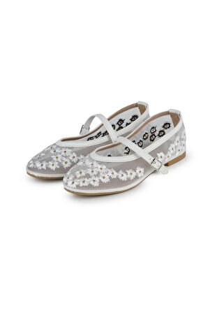 Karla  Çiçek Detaylı Babet