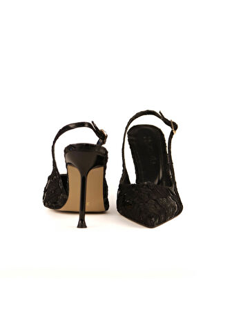 Dalida Rugan Dantel Detaylı Topıklu Ayakkabı