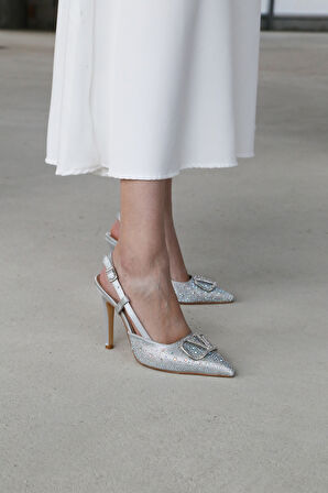 Vilda Taş Detaylı Gümüş Topuklu Ayakkabı