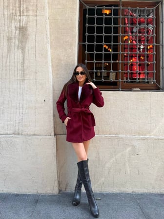 Kuşaklı Kürk Detaylı Kısa Kaşe Kaban - Bordo