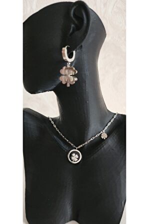 Gümüş Silver Yonca İçi Siyah Çelik Kolye