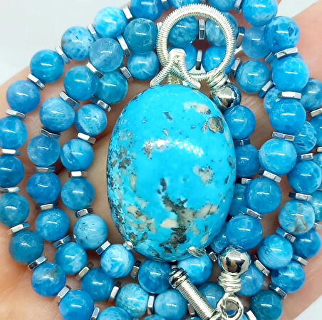 2338 İran nişabur Firuze Apatit el yapımı kolye c