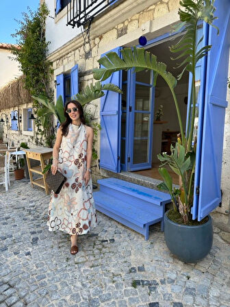 BOYUNDAN BAĞLAMALI ÇİÇEKLİ KETEN ELBİSE