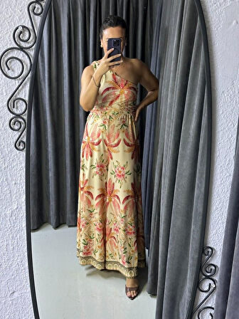 TEK OMUZLU ÇİÇEK DESENLİ TULUM