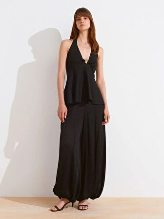 METAL DETAYLI TRİKO BLUZ