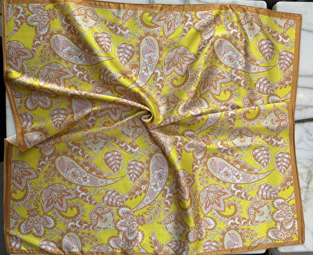 ÇİÇEK DESENLİ FULAR