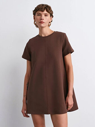 KISA KOLLU MİNİ ELBİSE