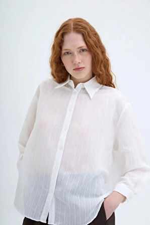 KENDİNDEN ÇİZGİLİ GÖMLEK