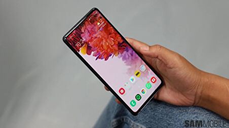 Samsung Galaxy S20 FE Red 128 GB / 6 GB Ram  YENİLENMİŞ ÜRÜN (Sıfır Gibi))