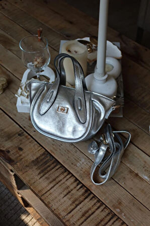 Silver Parlak Tutma Saplı Pouch El Çantası