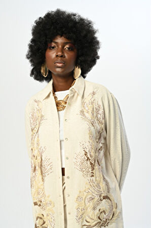 KADIN ÖNÜ PUL VE PAYET İŞLEMELİ OVERSİZE KESİM GÖMLEK